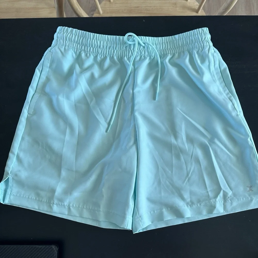 Men's Xersion Medium Athletic Dress Shorts Mint Khaki Gray NEW